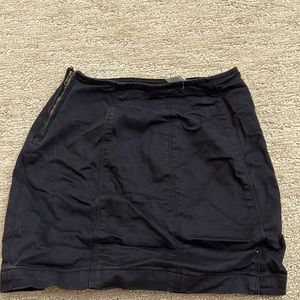 Mini black PacSun skirt